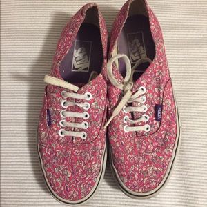 women’s floral vans